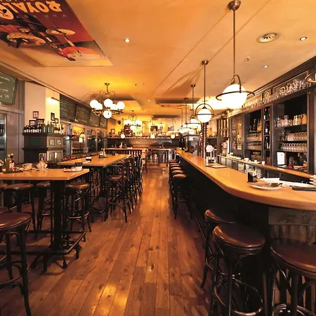 Hotell Dorint An Der Messe 4*