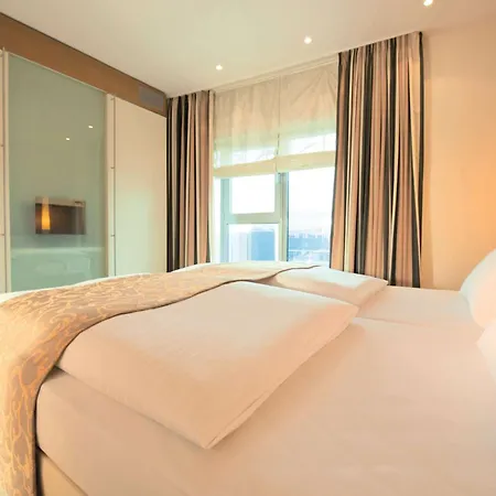 Dorint An Der Messe Hotell 4*