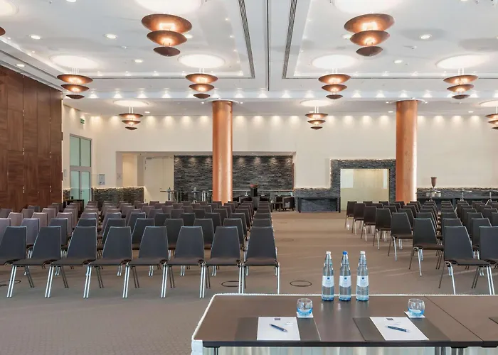 Dorint An Der Messe Hotell Köln