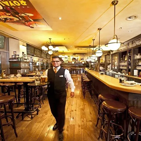 Hotel Dorint An Der Messe