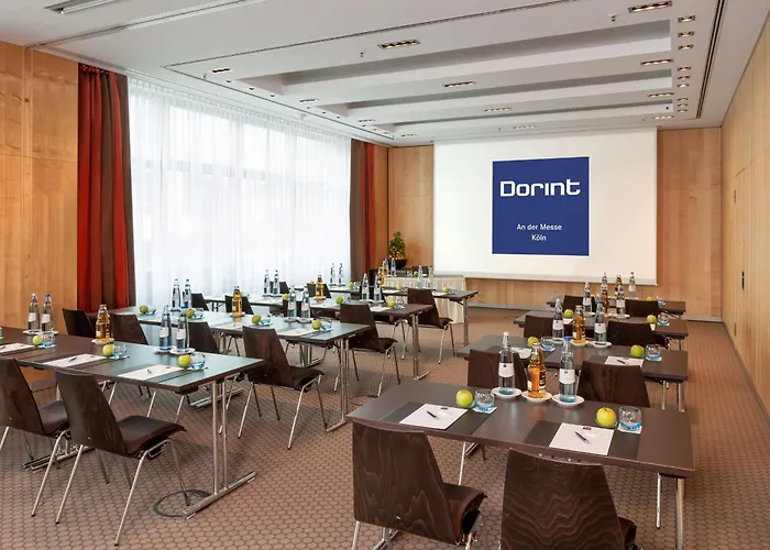 Dorint An Der Messe Hotel 4*