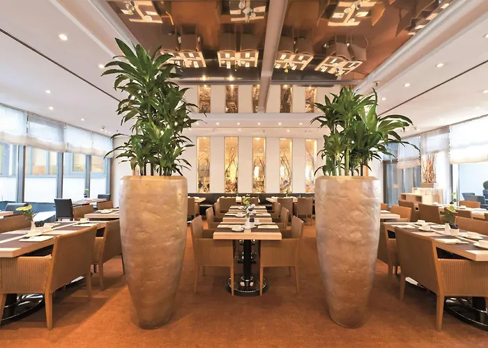 Dorint An Der Messe 4* Colonia