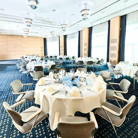 Hotel Dorint An Der Messe 4*