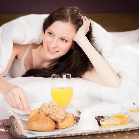 Dorint An Der Messe Hotel 4*